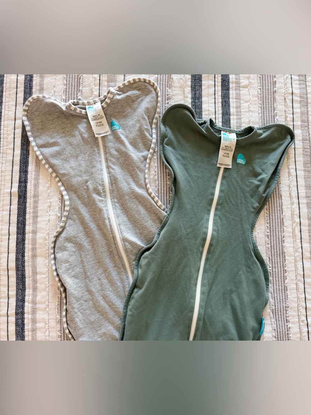 Love to dream Two-Pack Swaddle Sleep Sacks in Gray and Olive
